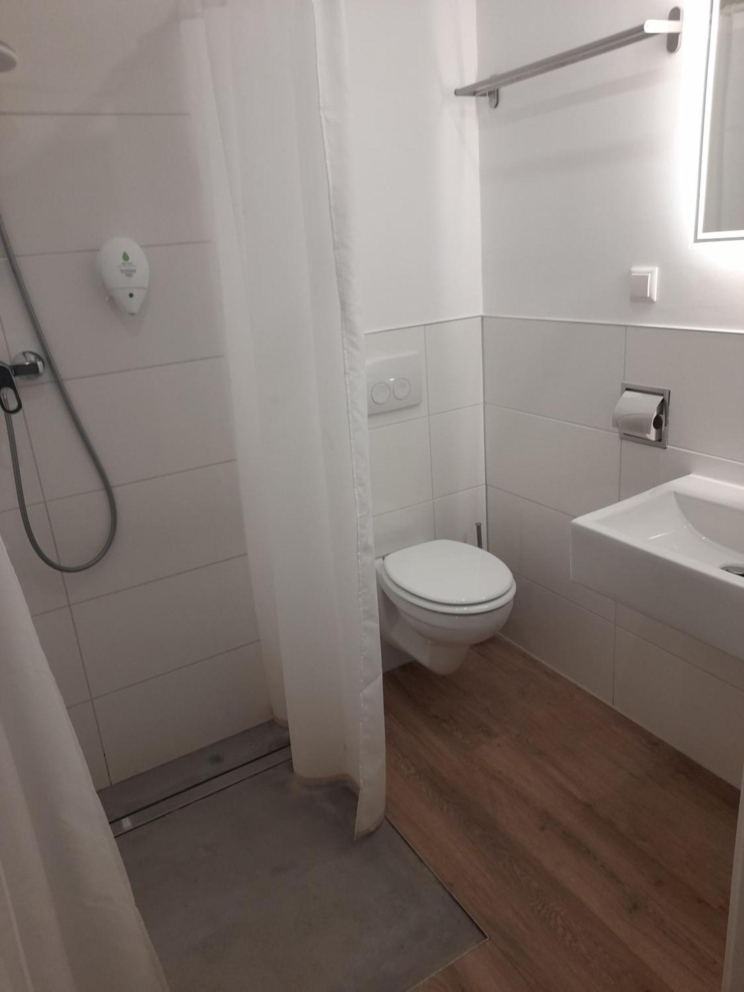 T3 Budget Berlin Hennigsdorf Bagian luar foto